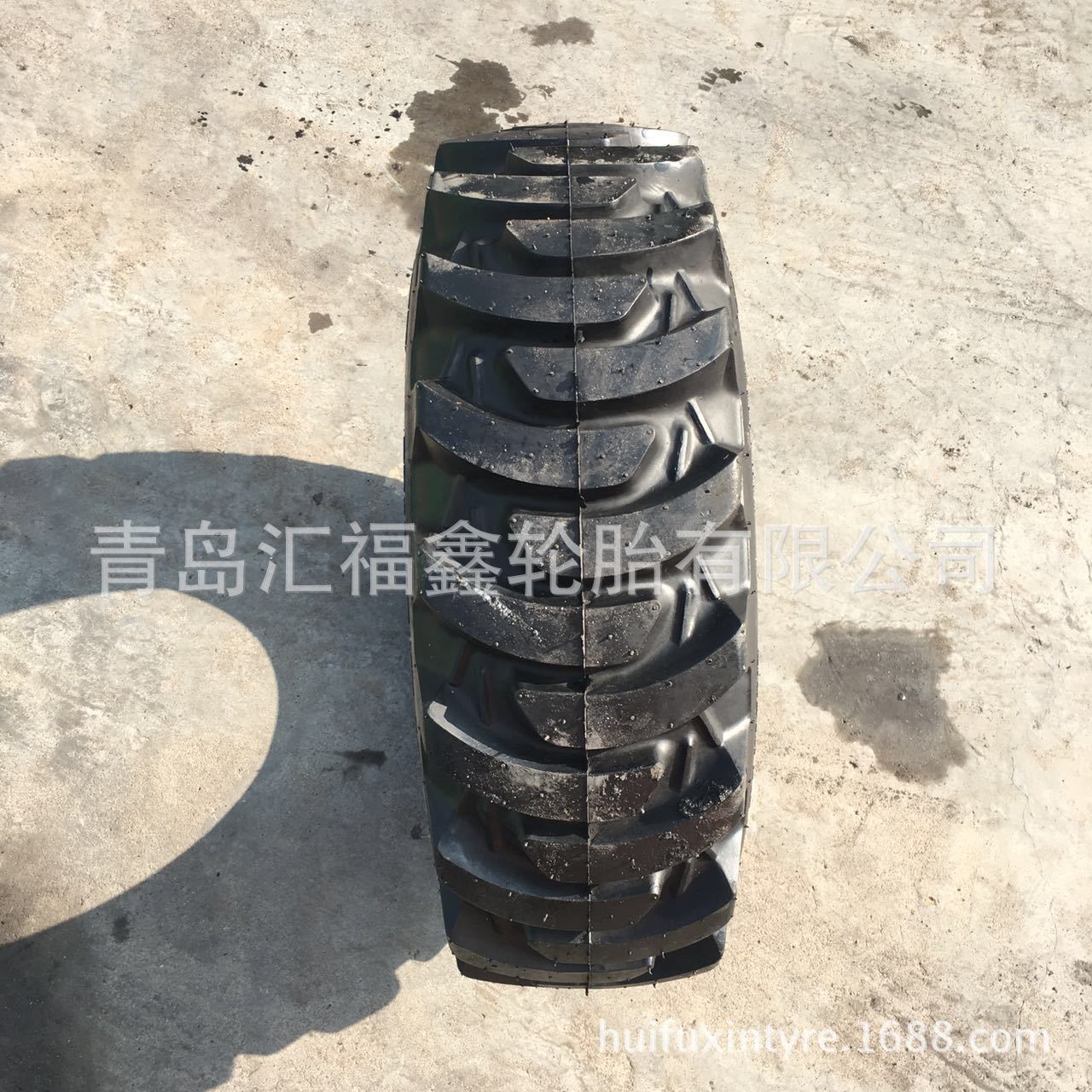 供应滑移装载机轮胎 小型工程机械轮胎25X8.50-14 工业叉车胎