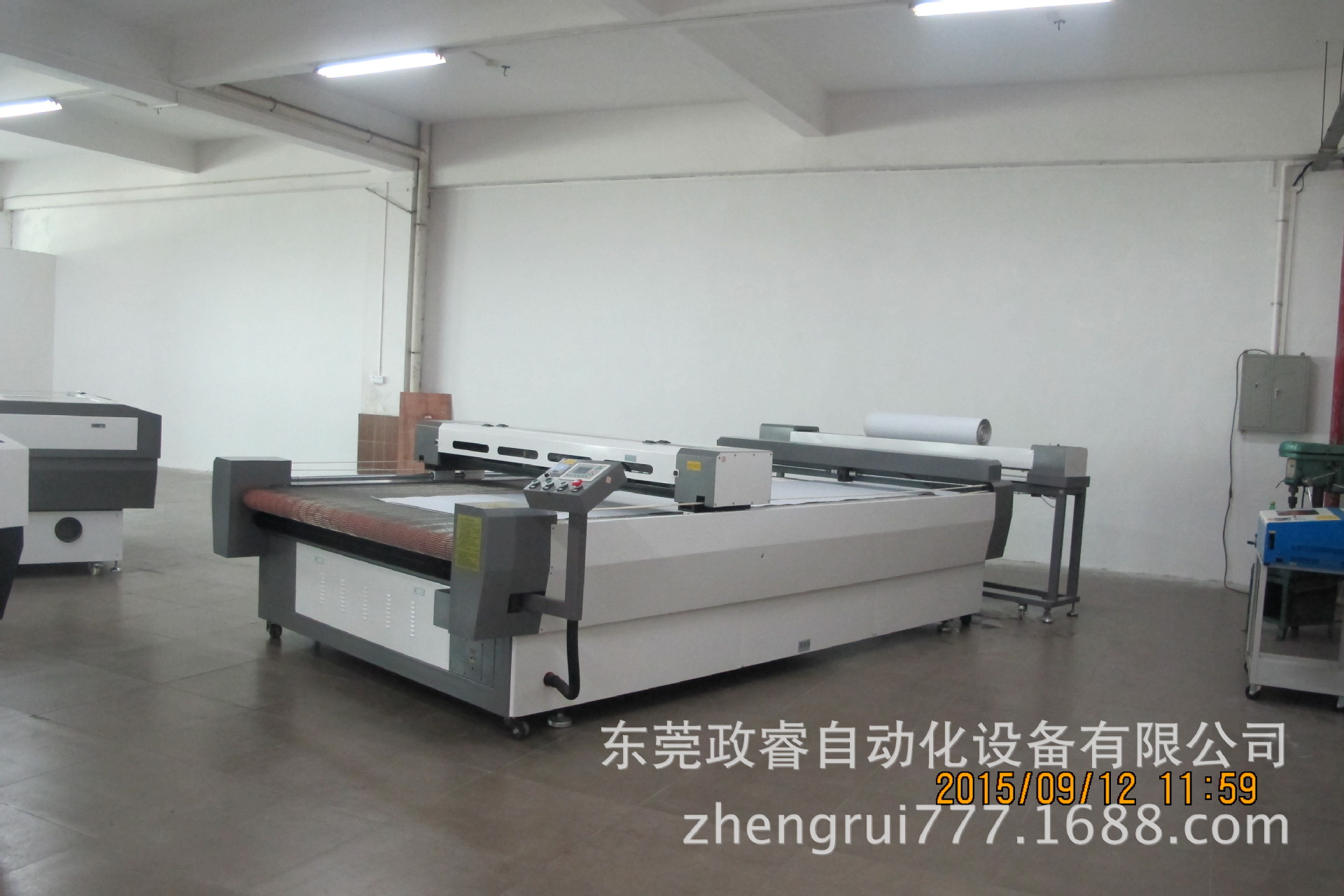 全自动服装沙发激光裁床切割机 鞋帽制衣厂激光裁剪机 1830裁床-阿里巴巴