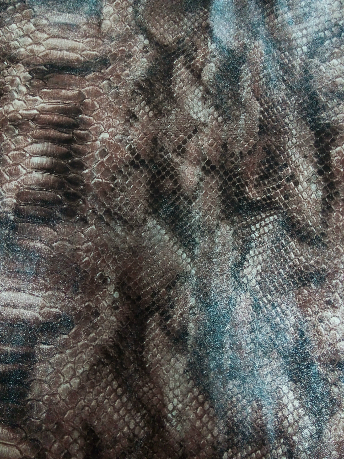 蟒蛇纹 印花人造革 专业提供印花服装革PU皮