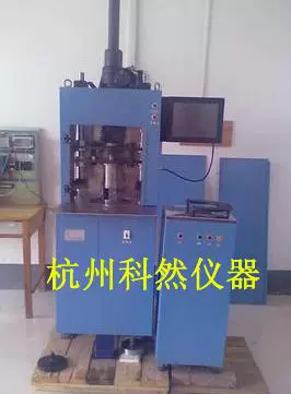 Асфальтовый роторный уплотнитель Асфальтовый роторный уплотнитель YZM-150 асфальтобетонной смеси с вращающимся уплотнением