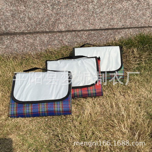 Camping picnic mat, portable foldable outdoor sandproof mat, lawn mat, convenient picnic mat, logo can be added