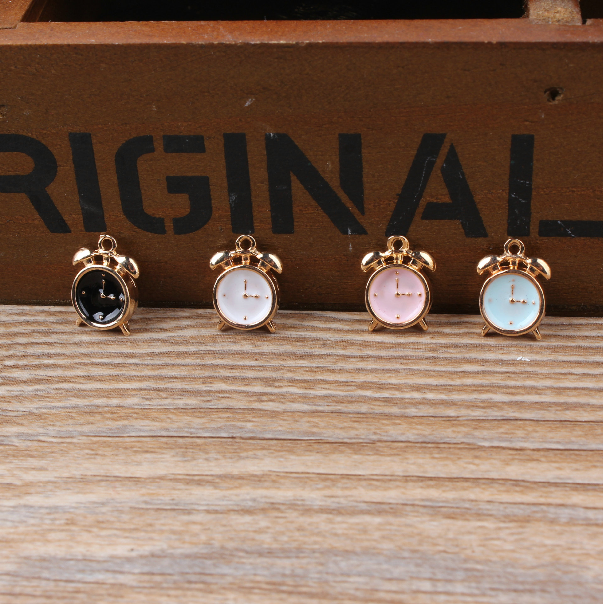 17g Weight Pendant Jewelry Making Type DIY Jewelry Accessories Classification 10 PCS/Package Quantity Alloy Material Clock Pattern Enamel Design Casual, Simple Style Style 10 PCS/Package Alloy Clock Pendant 无