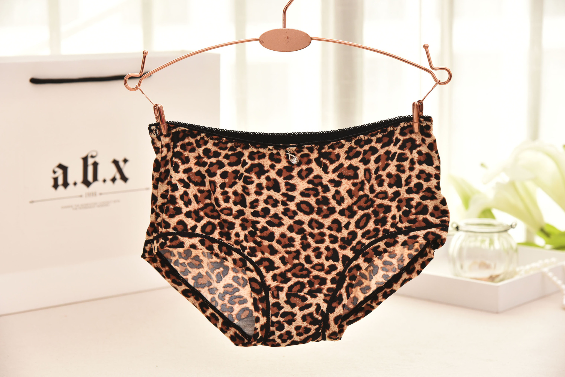 Slip jeunesse en soie Ice - Ref 654921 Image 38