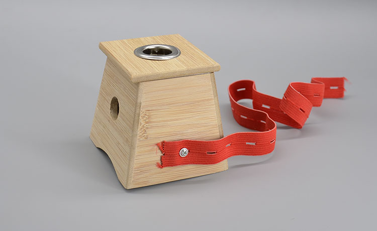 Bamboo Single Hole Moxibustion Box Portable Moxa Stick Holder for Traditional Moxibustion specifications