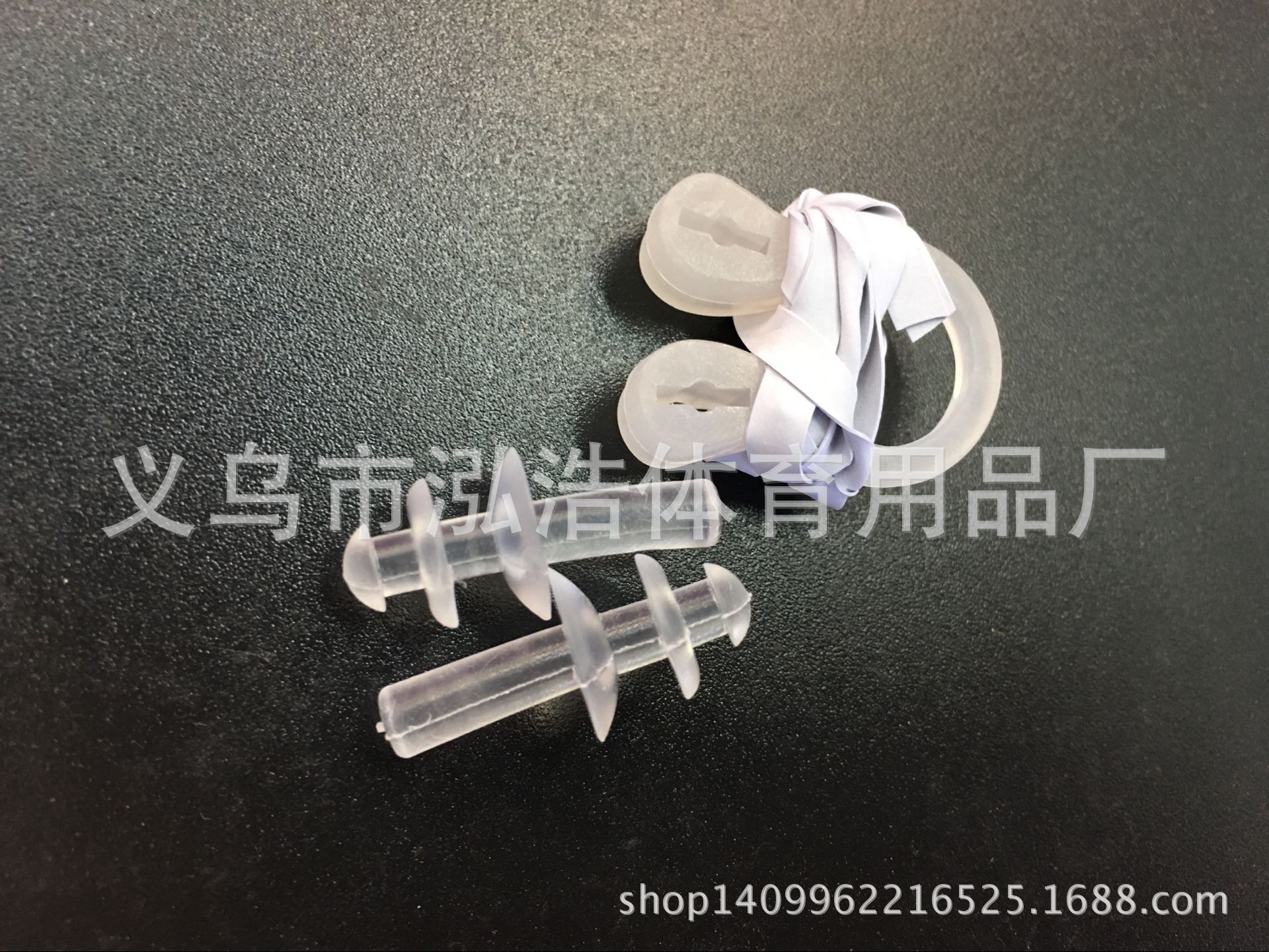 AC512E4D1568685E67837C6CED322C