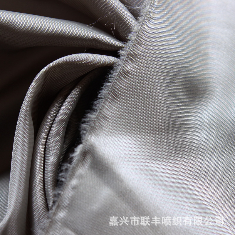 63D210T涤塔夫80g油面压光轧光防泼水 购物袋防潮垫帐篷箱包面料