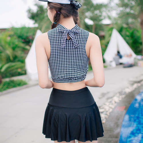 Sports style split swimsuit for women to cover belly and look slim, conservative student Korean small breasts hot spring swimwear holiday ins style