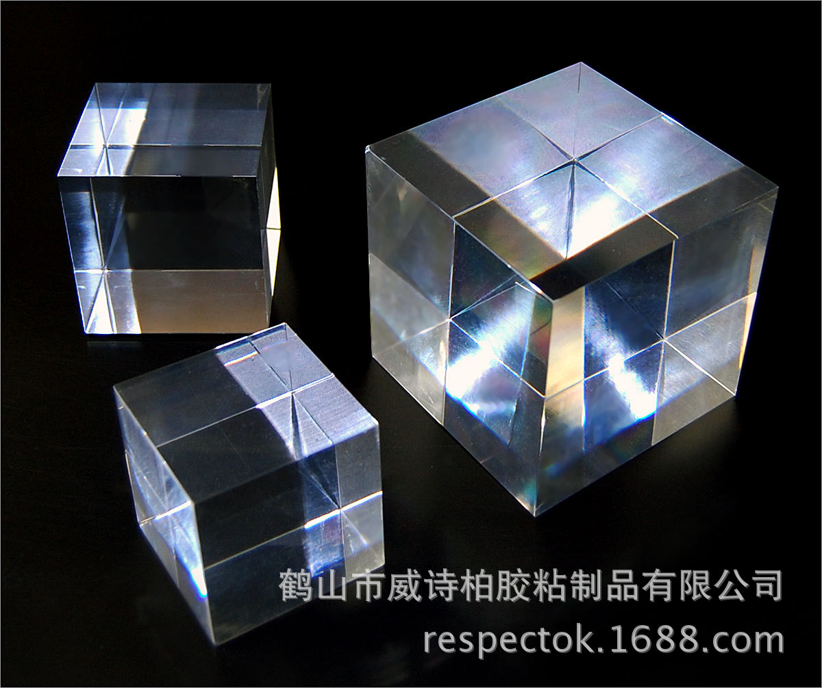 cast_acrylic_cubes-xl