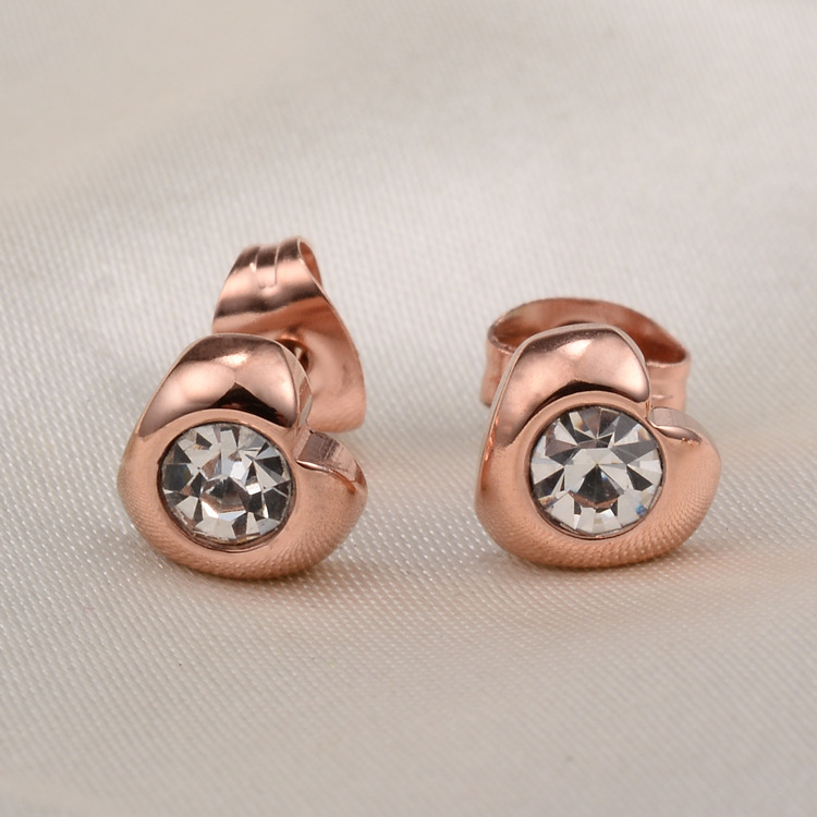 Fashion Heart Diamond Earrings Titanium Steel Fashion Jewelry display picture 6