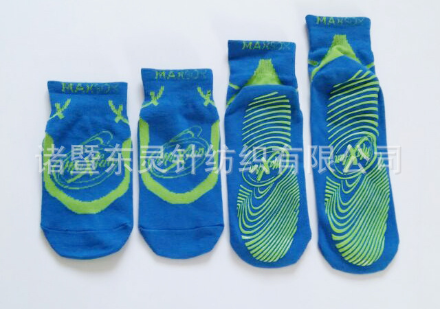 Factory production fixed trampoline sports socks parent-child yoga socks massage silicone non-slip socks Four Seasons Universal
