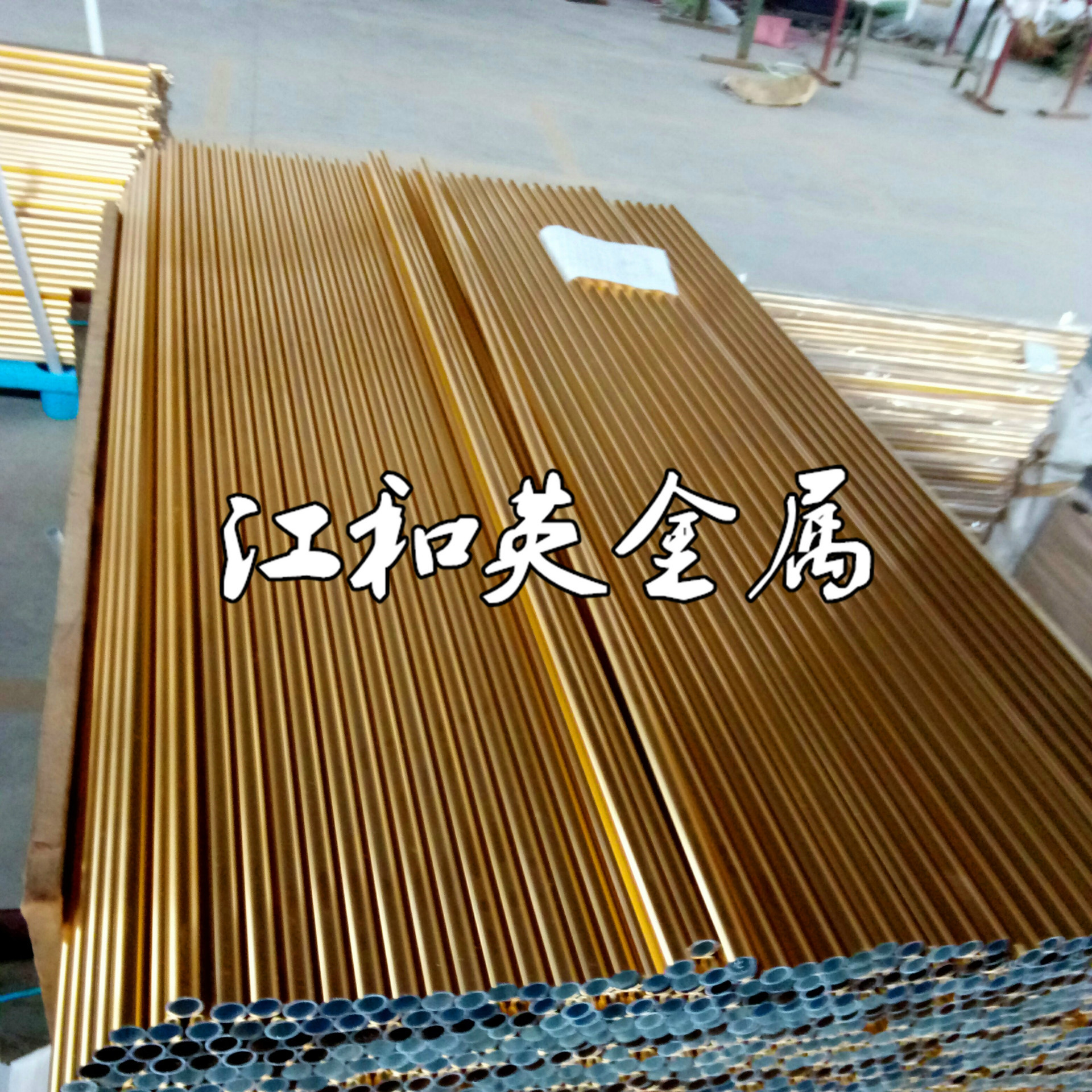 金色光亮铝管 哑光铝管 磨砂铝管 银白氧化铝管 薄壁铝材大量供应