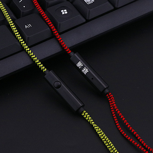 Mobile phone wire-controlled earphones Braided wire in-ear heavy bass crackle universal earplugs for listening to music with microphone