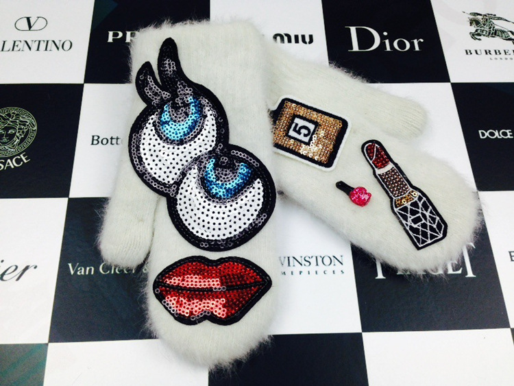 3344444098_702743306