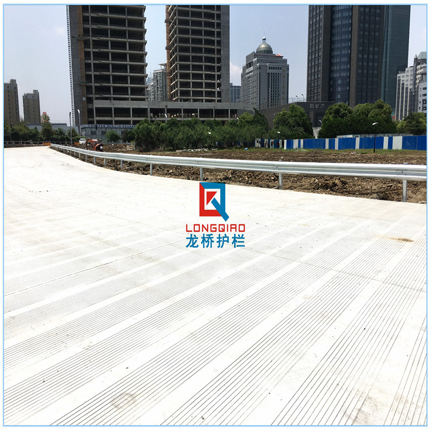 上饶公路防撞护栏/上饶乡镇道路波形护撞护栏/龙桥护栏厂直销