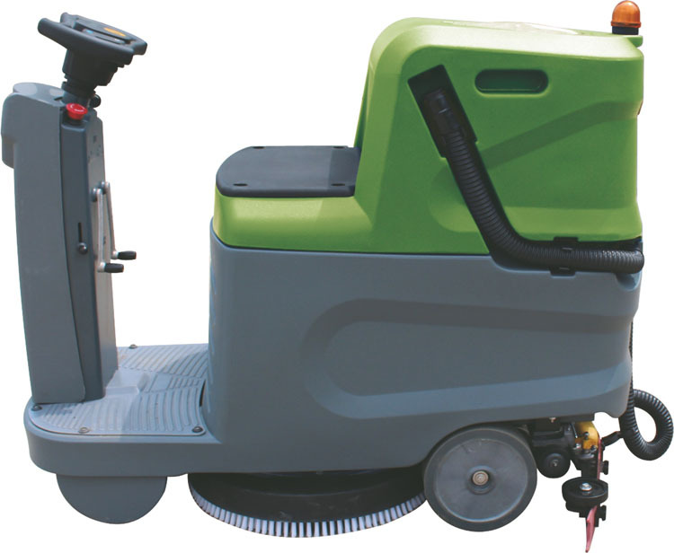 百特威 BC600D 迷你型驾驶式自动洗地车
