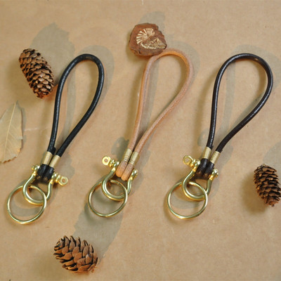 手工牛皮绳钥匙扣手编车钥匙挂绳 黄铜马蹄扣 纯铜编织钥匙扣批发