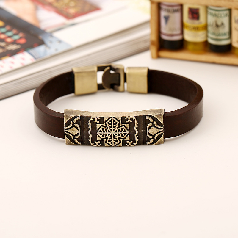 Fashion retro leather bracelet couple leather bracelet simple men and women jewelry