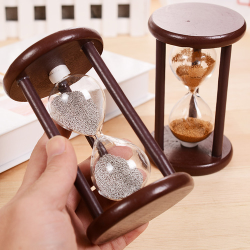 Retro simple wooden hourglass, home student desktop timer decoration, restaurant table creative decoration