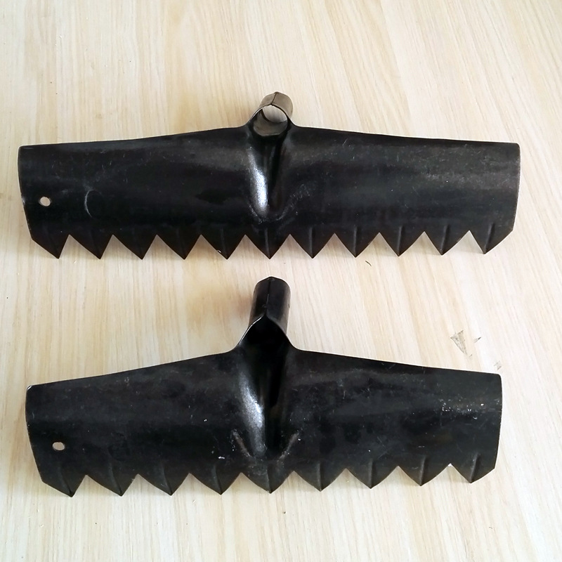 农用园林工具9齿11齿铁耙 加厚一体成型黑色锯齿多用 铁刮板耙子