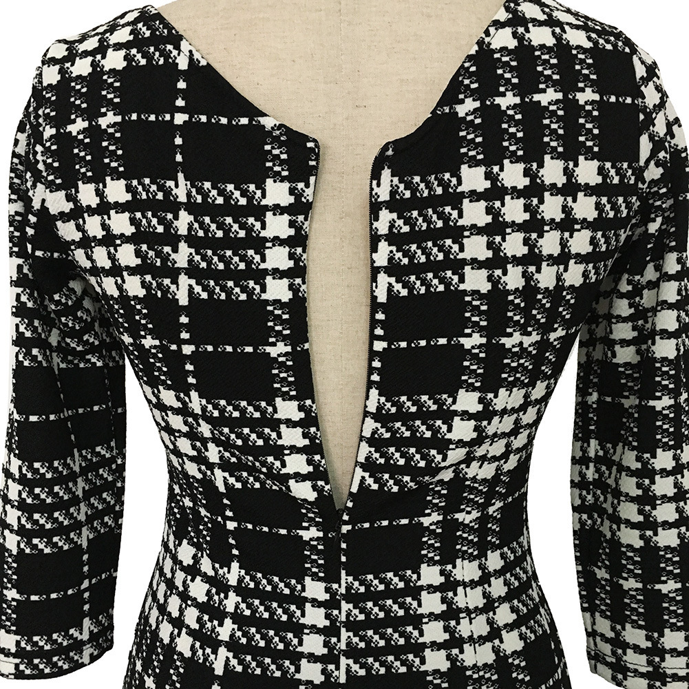 2968926881_322475738