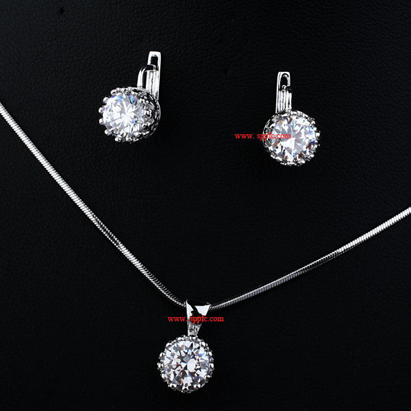 Shiny Zircon Combination Set Simple Necklace Earring Two-piece Jewelry Wholesale display picture 2