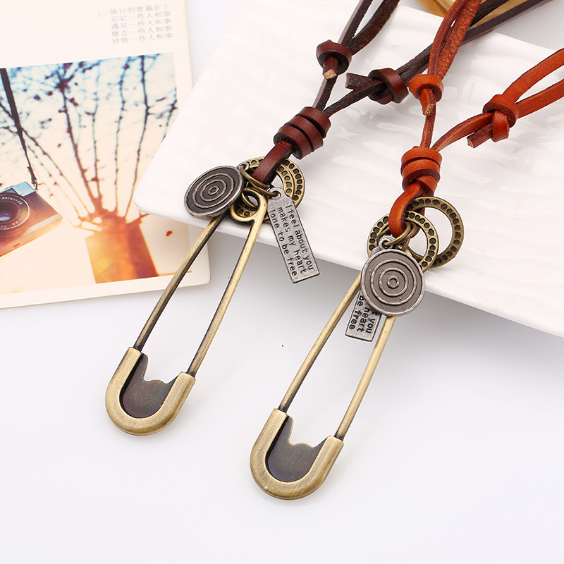 Korean Retro Leather Rope Alloy Necklace display picture 1