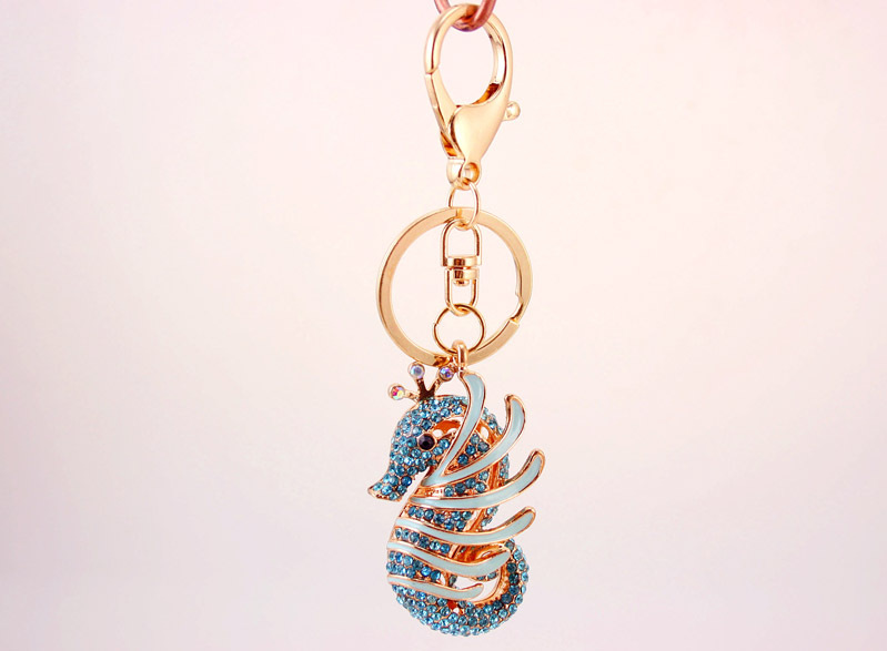 40g Weight Alloy, Metal Material Animal Pattern Unisex Gender Pink, Purple, Blue, Peach Color Marine Animal Creative Diamond Seahorse Car Keychain Metal Pendant 15