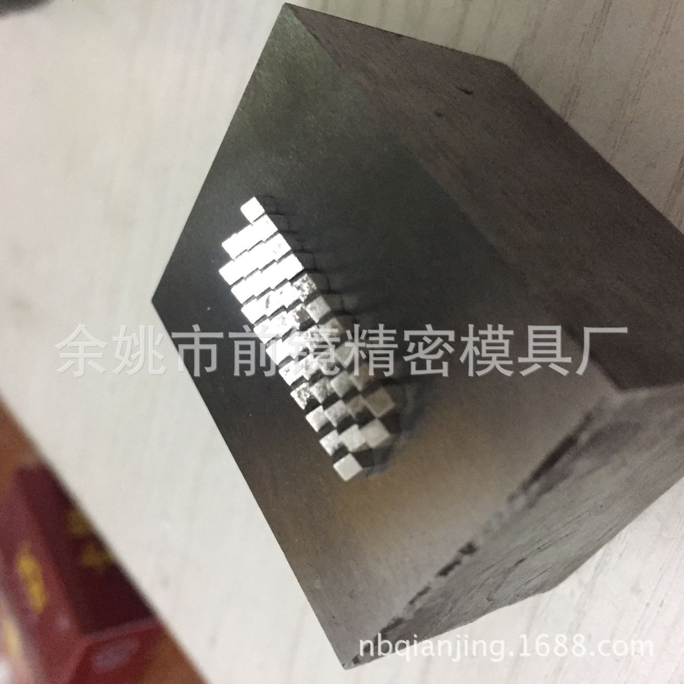 反射器模芯 回复反射器模芯 欧美标模芯120*120可任意切割拼接 