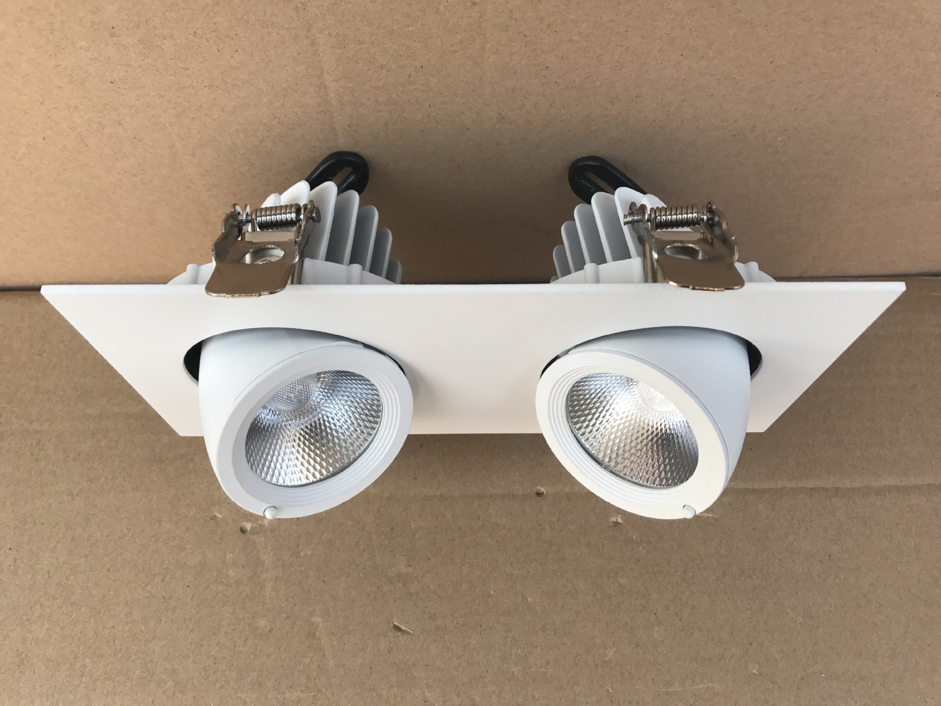 EFC90989-D061-4488-889A-504D3E