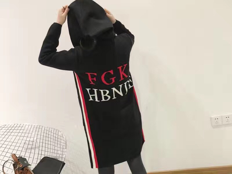 147793512576676281_副本