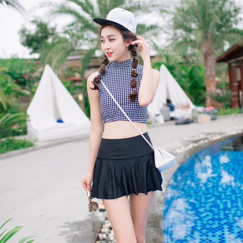 Sports style split swimsuit for women to cover belly and look slim, conservative student Korean small breasts hot spring swimwear holiday ins style
