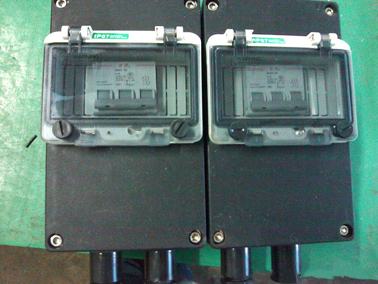 8位开关防水防爆观察窗口开关盒防溅盒配电箱防水透明保护窗罩