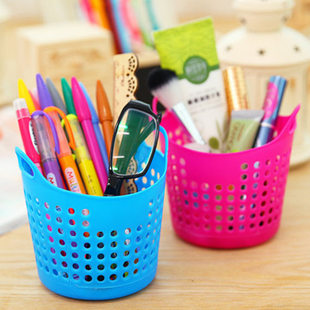 Handheld small storage system