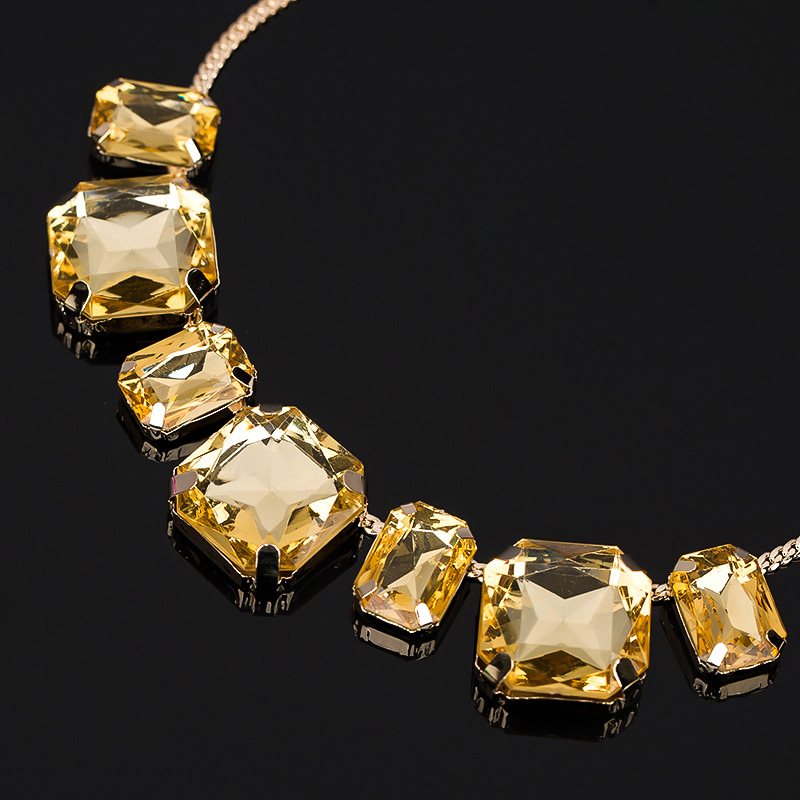 Square Pattern Women's Gender Simple Style Square Alloy Inlay Zircon Women's Necklace