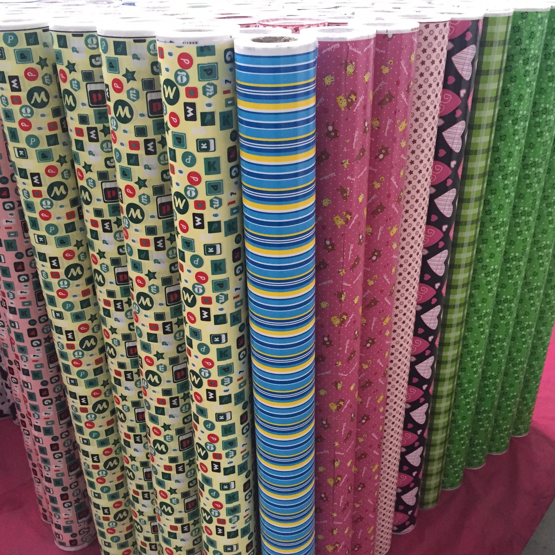 淋膜覆膜彩色印花无纺布  义乌无纺布厂家 透气卫生收纳袋面料