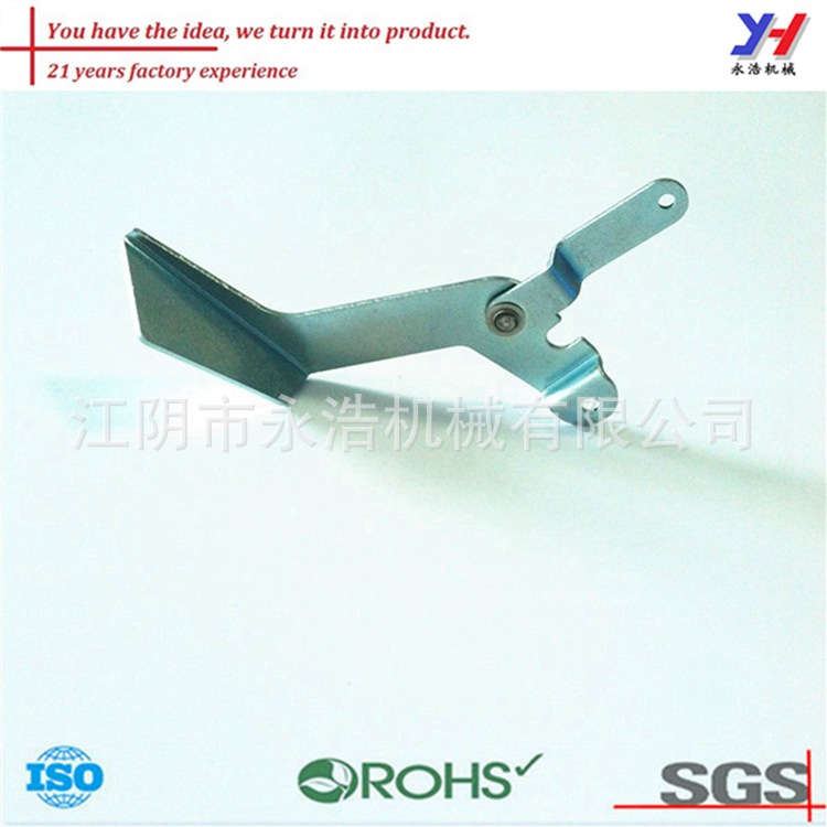 定制铝铰窗五金