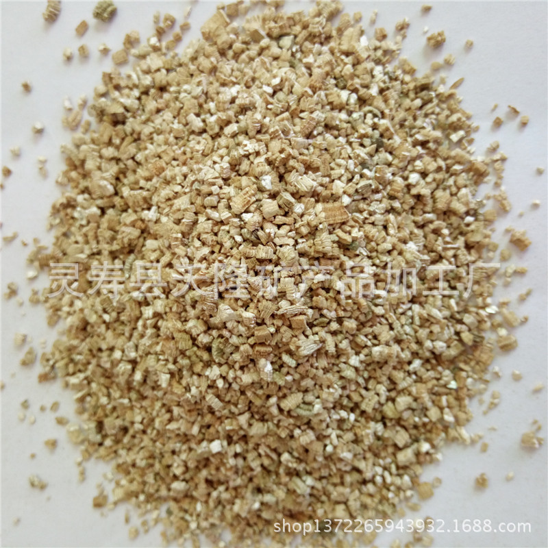 批发供应新疆银白色蛭石 膨胀乳白色蛭石化学成分 园艺蛭石用途|ru