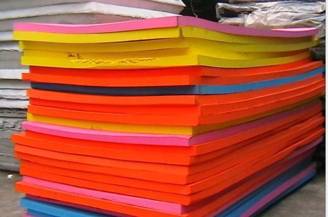 一手货源黑色evaeva片材eva卷材包材a箱彩色箱包eva箱包材料新款