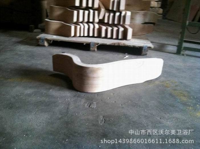 厂家加工弯曲木板材，各种弧度的多层板
