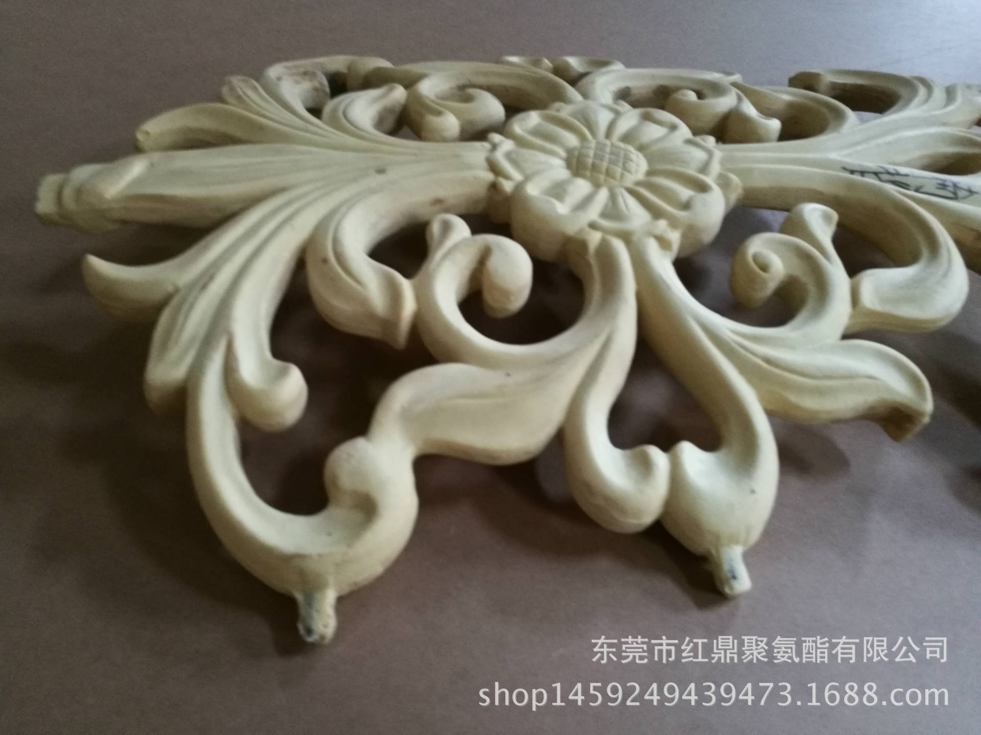 027东莞厂家聚氨酯仿木料家具配AB料组合料硬泡PU黑白发泡料