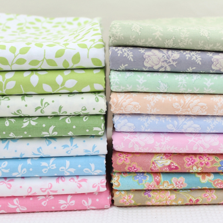 【爆款上市 现货供应】田园小碎花 玫瑰印花布料 宝宝棉衣布料