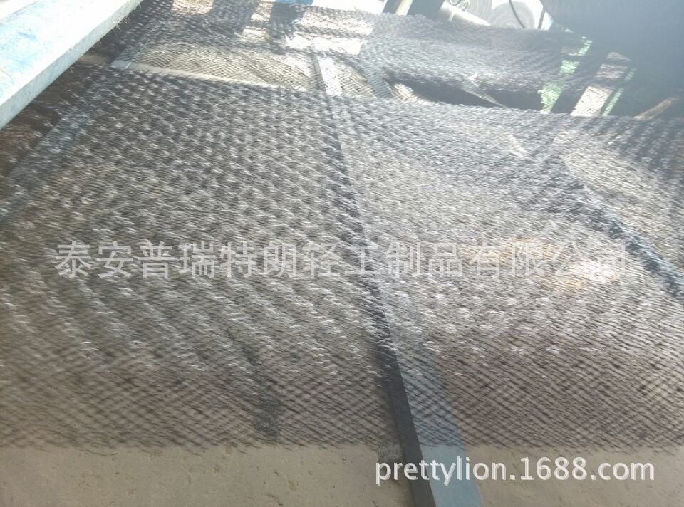 23E55AF7AE94118A9B7EB53AFB8D14