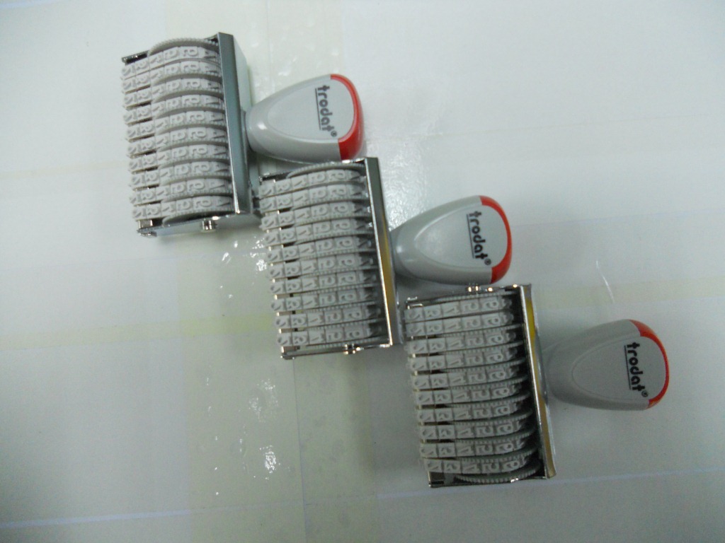 ��Ʒ׿�����ӡ�� Trodat 15410ӡ�� �ָ�4mm 10λ�ɵ�����ӡ��