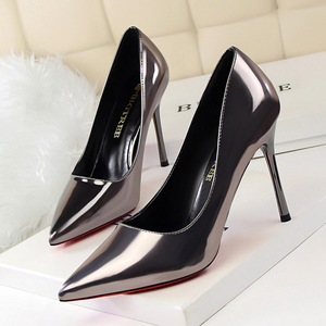 9196-1 in Europe and the contracted wind high heel with shallow mouth pointed sexy thin professional OL women's shoes