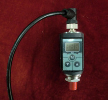 供应数显压力继电器 型号:P-PFT-L4a