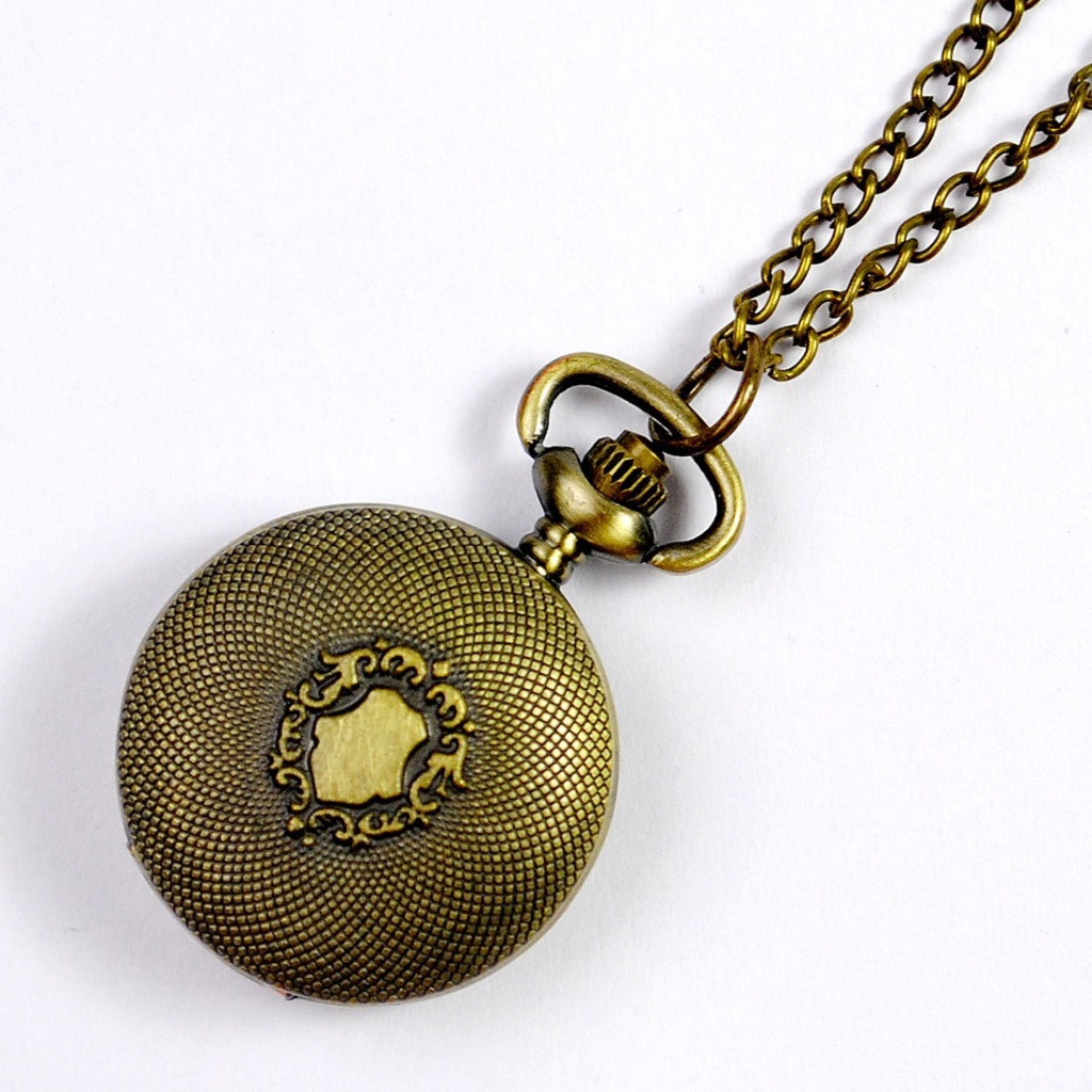 Cross-border European retro wind round quartz small pocket watch nostalgic flip necklace pocket watch a generation of hair