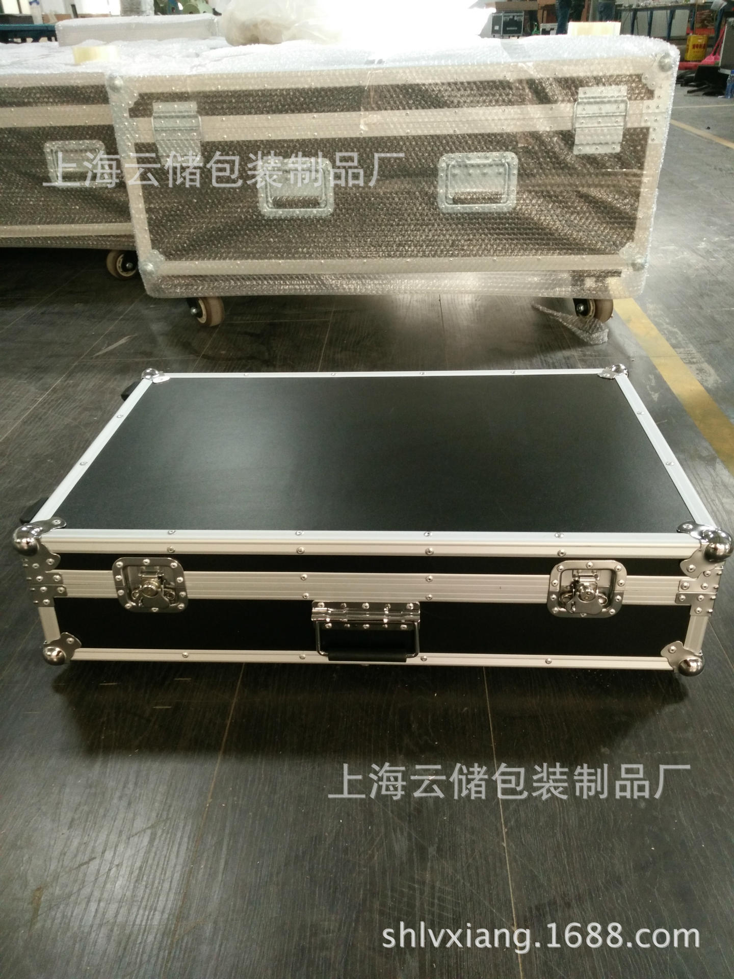 上海航空箱拉杆设备箱音响舞台机箱演出箱展示箱铝箱批发设计制作