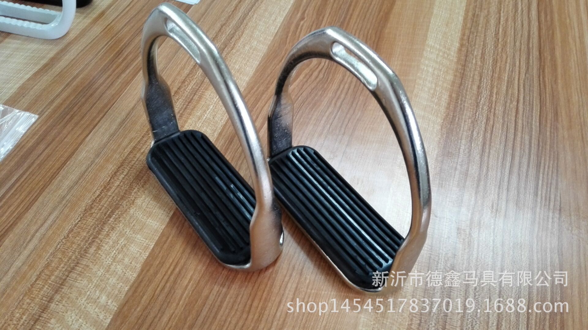 Cache_-5fa522a6acd1dd85.