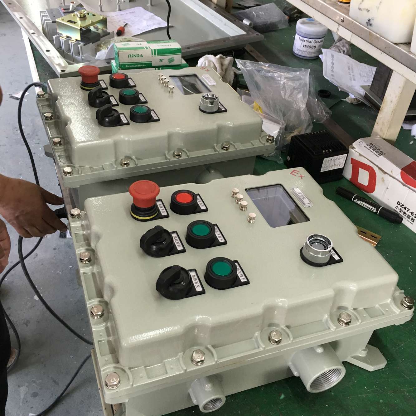 紫日防爆变频器 BQXB-7.5kw防爆变频调速箱 按图报价支持非标