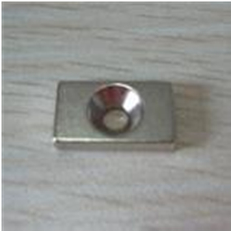 钕铁硼稀土磁 磁条30*10*5 方形沉孔磁铁 钕铁硼 强磁吸铁石